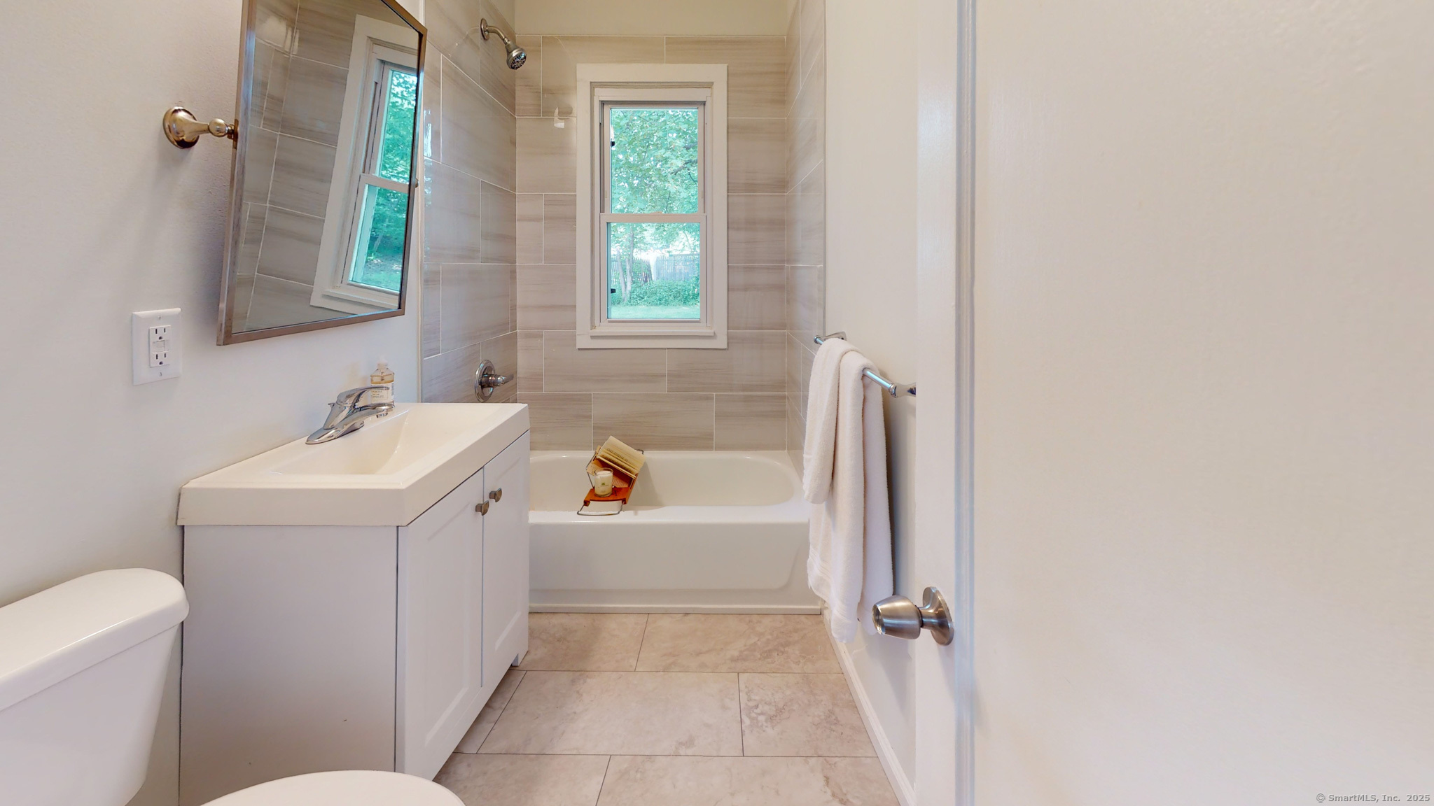 East Hartford, Connecticut 06118, United States, 4 Bedrooms Bedrooms, ,1 BathroomBathrooms,Residential,Active,149209