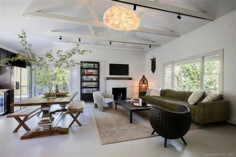 10 Sentry Hill Road Roxbury CT 06783