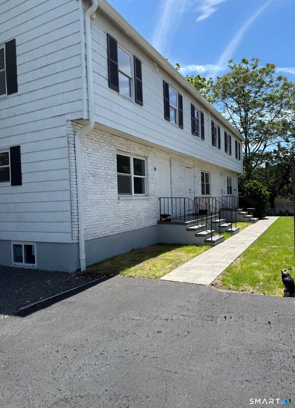 Photo of 10 Elmwood Street, Stamford, CT 06902 (MLS # 24179586)