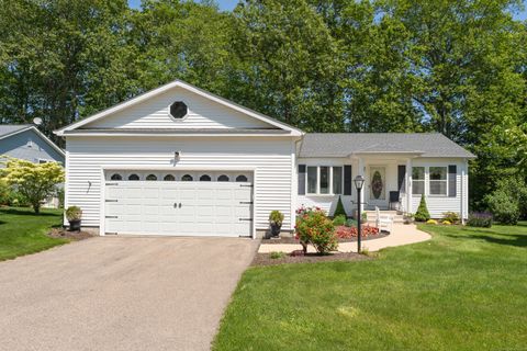 12 Wyndwood Road Montville CT 06382