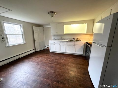 Tiny photo for 565 E Main Street #6, Middletown, CT 06457 (MLS # 24156119)