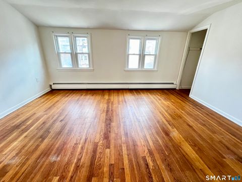 Tiny photo for 565 E Main Street #6, Middletown, CT 06457 (MLS # 24156119)