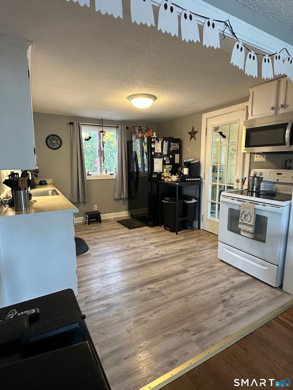 Photo of 1031 Meriden Road, Waterbury, CT 06705 (MLS # 24149183)