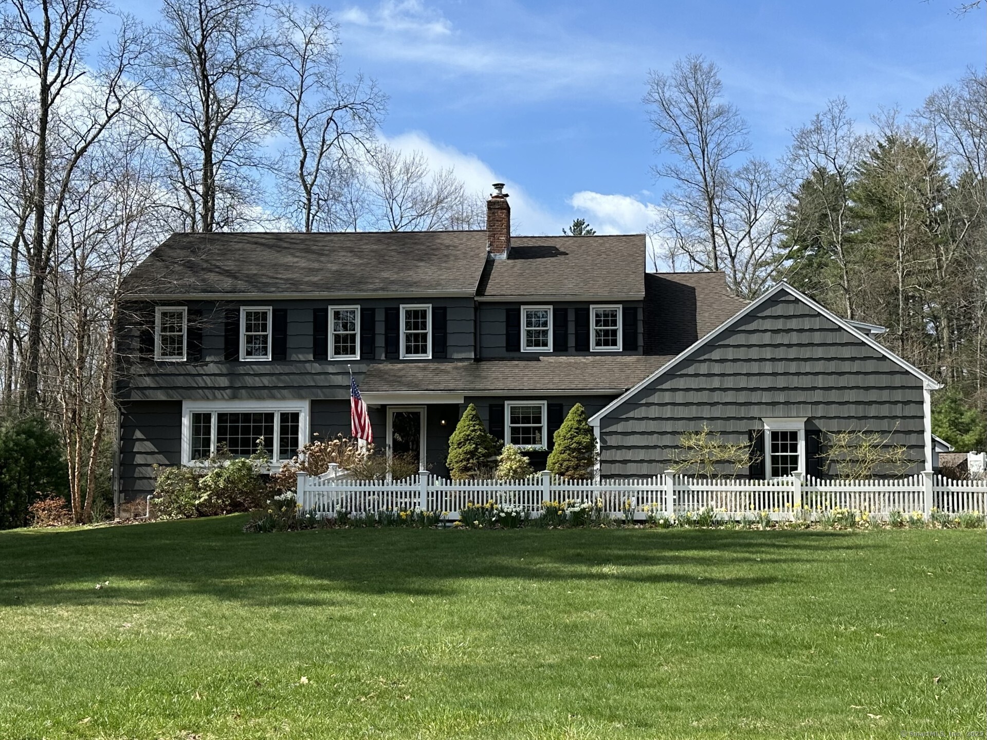 Property for Sale at Lawton Drive, Simsbury, Connecticut - Bedrooms: 4 
Bathrooms: 3 
Rooms: 9  - $699,900