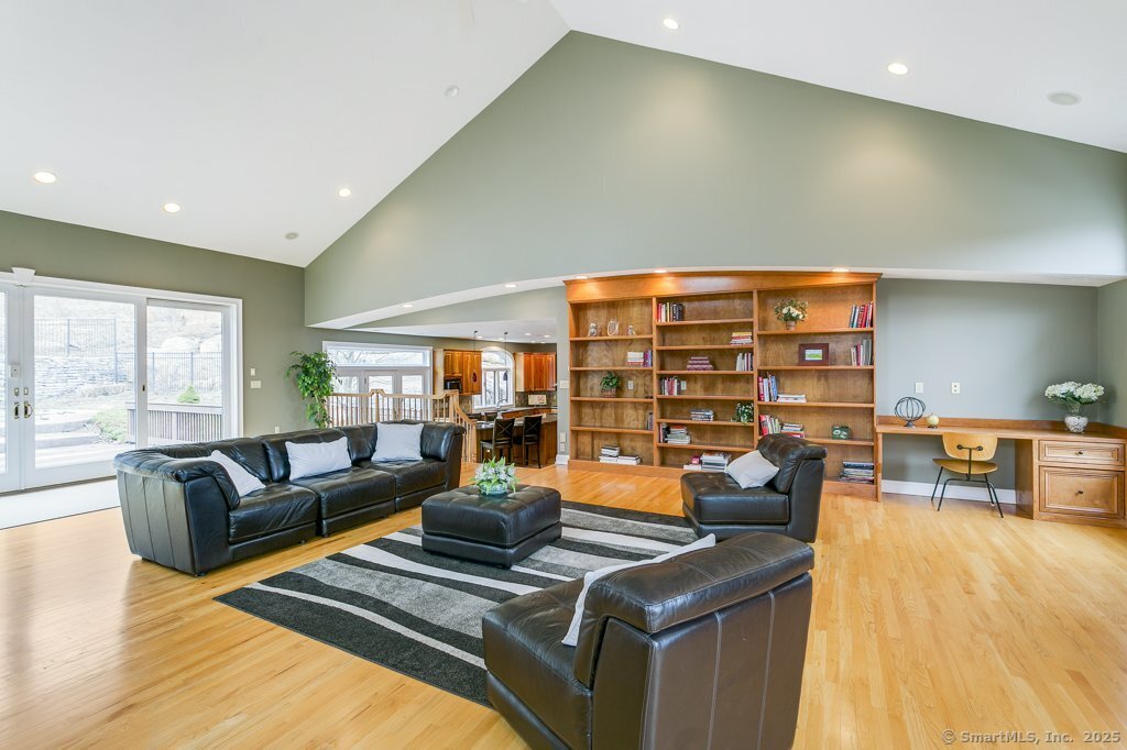 32 Village Drive, East Lyme, Connecticut image 6