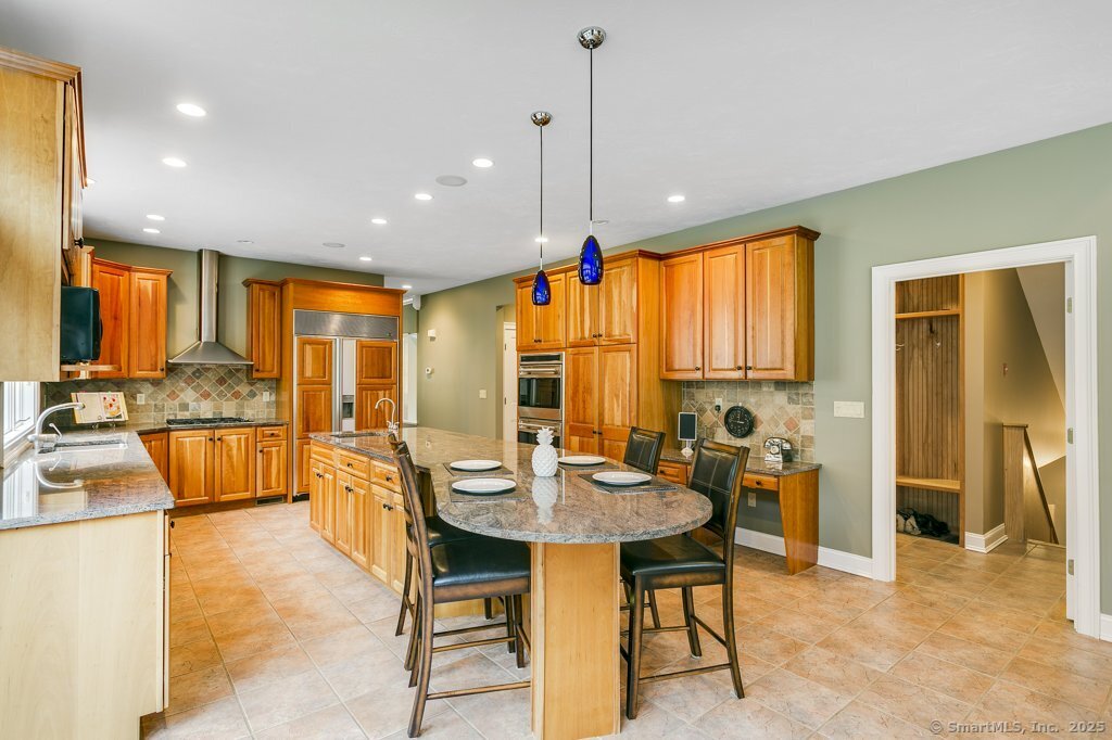 32 Village Drive, East Lyme, Connecticut image 13