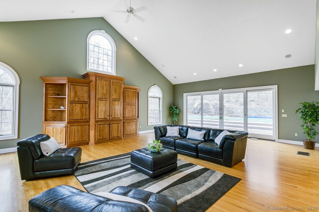 32 Village Drive, East Lyme, Connecticut image 8