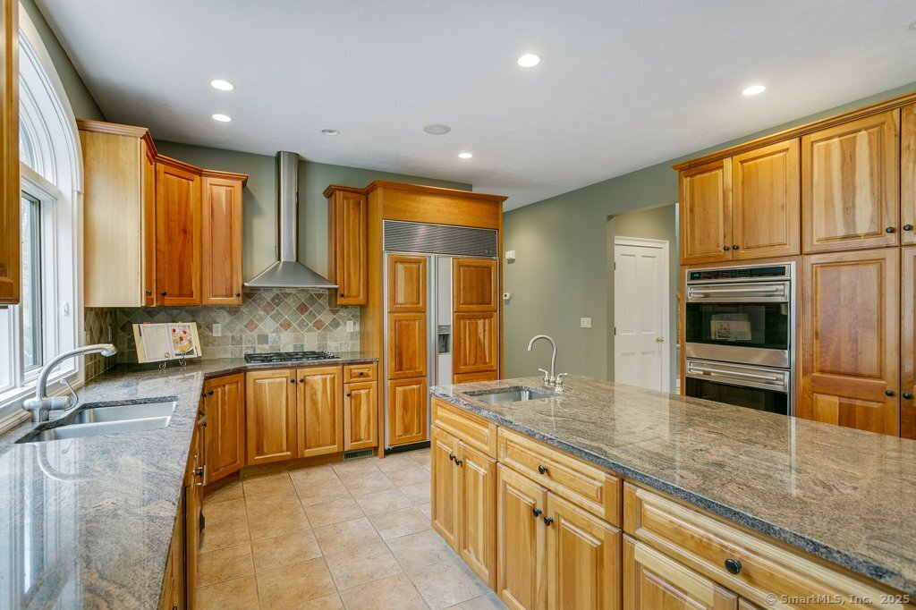 32 Village Drive, East Lyme, Connecticut image 12