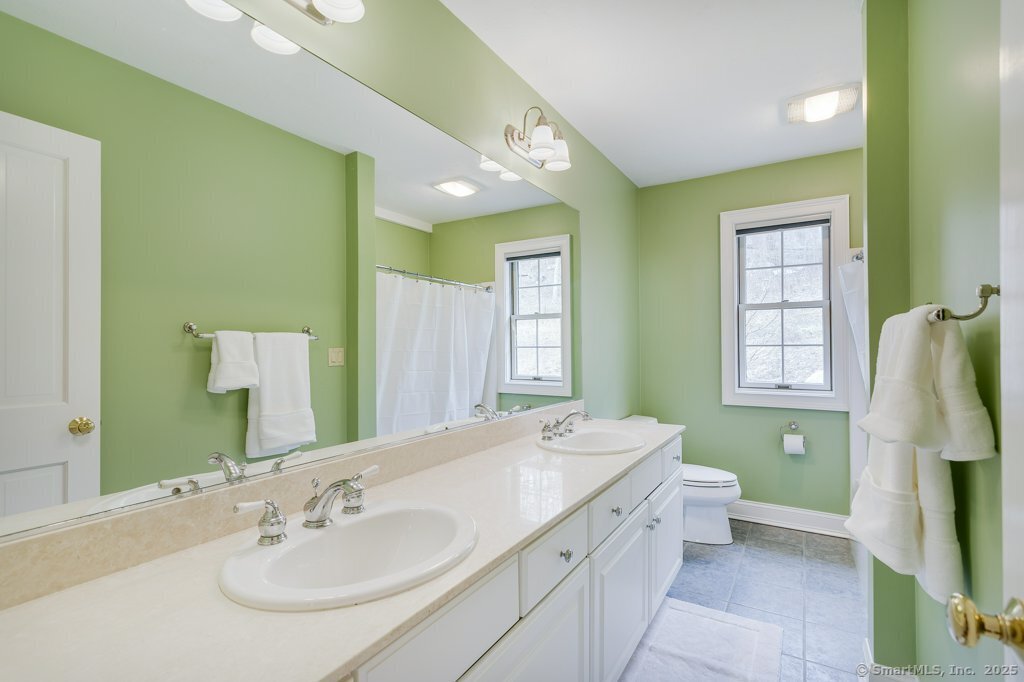 32 Village Drive, East Lyme, Connecticut image 23