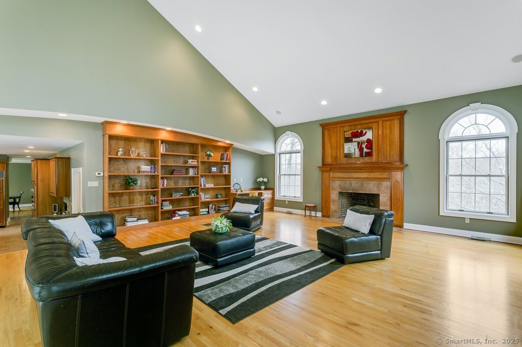 32 Village Drive, East Lyme, Connecticut image 5