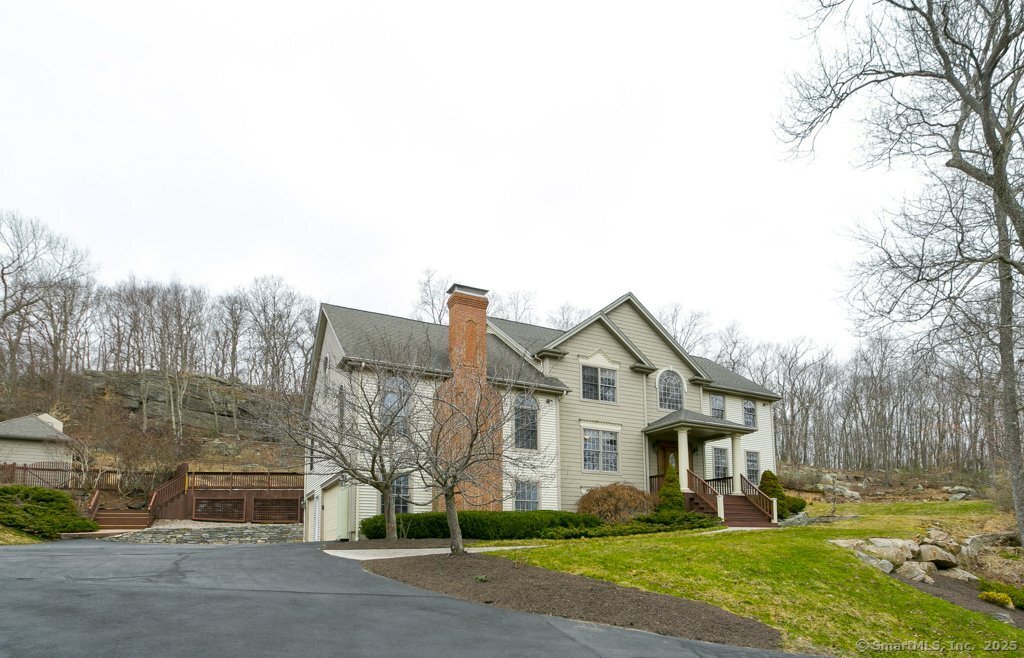 32 Village Drive, East Lyme, Connecticut image 3