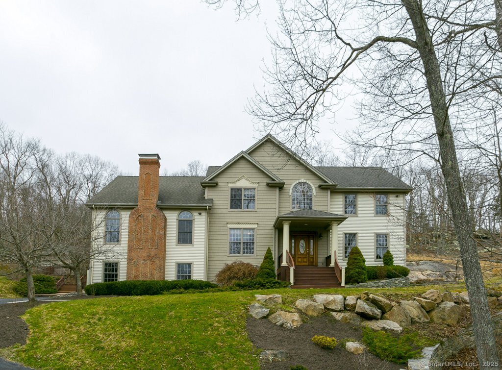 32 Village Drive, East Lyme, Connecticut image 2