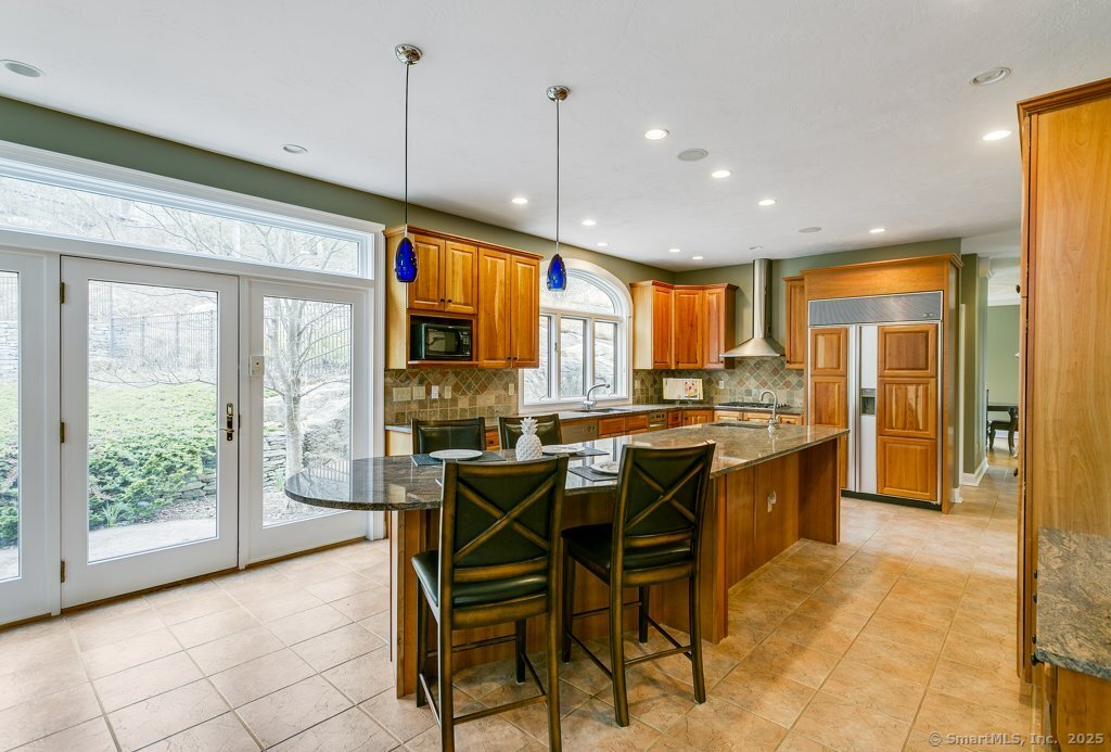32 Village Drive, East Lyme, Connecticut image 9