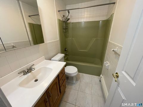 Tiny photo for 252 Harlem Avenue #C4, Bridgeport, CT 06606 (MLS # 24161287)