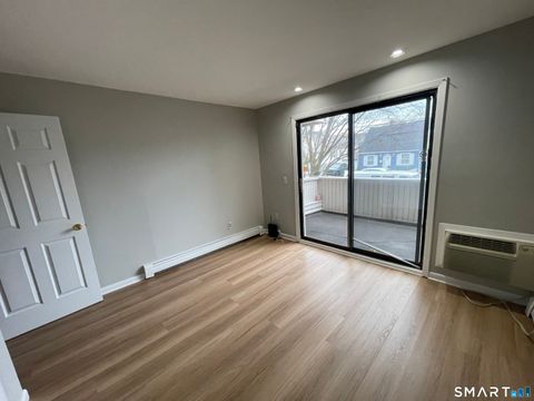 Tiny photo for 252 Harlem Avenue #C4, Bridgeport, CT 06606 (MLS # 24161287)