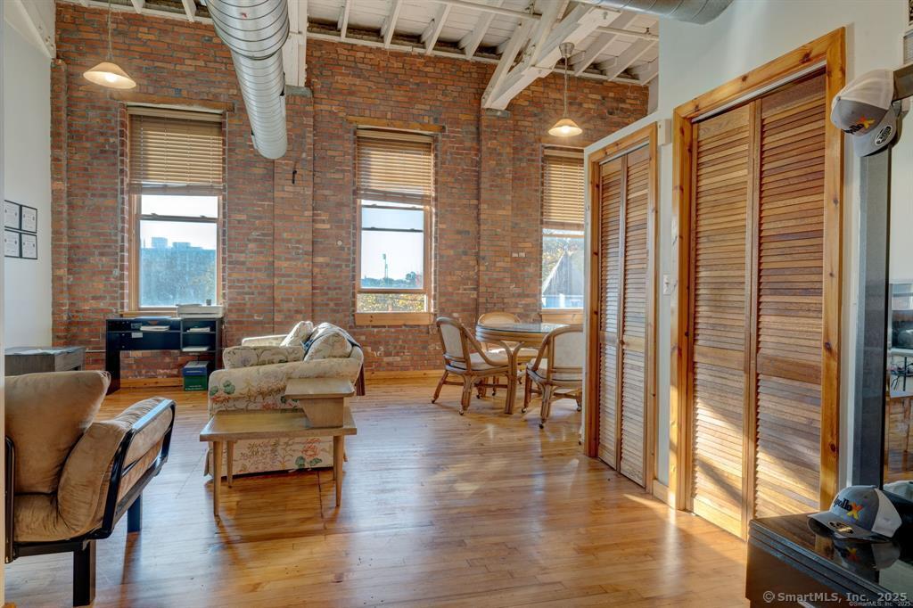 Bridgeport, Connecticut 06604, United States, 2 Bedrooms Bedrooms, ,1 BathroomBathrooms,Residential,Active,156207