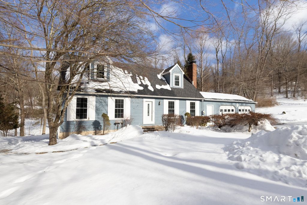 Photo of 15 Pepper Tree Hill Lane, Southbury, CT 06488 (MLS # 24152836)