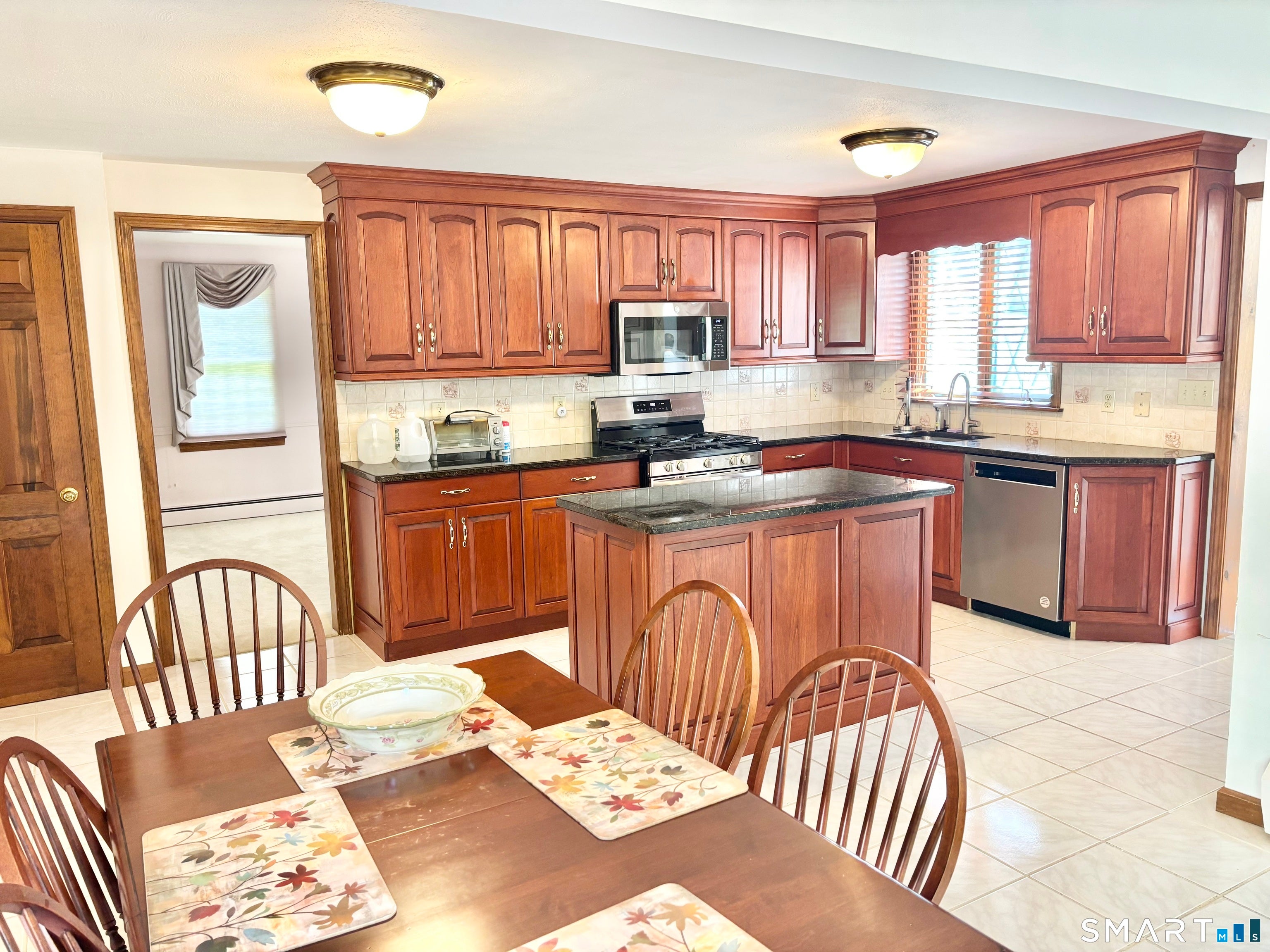 27 Wyneding Hill Road