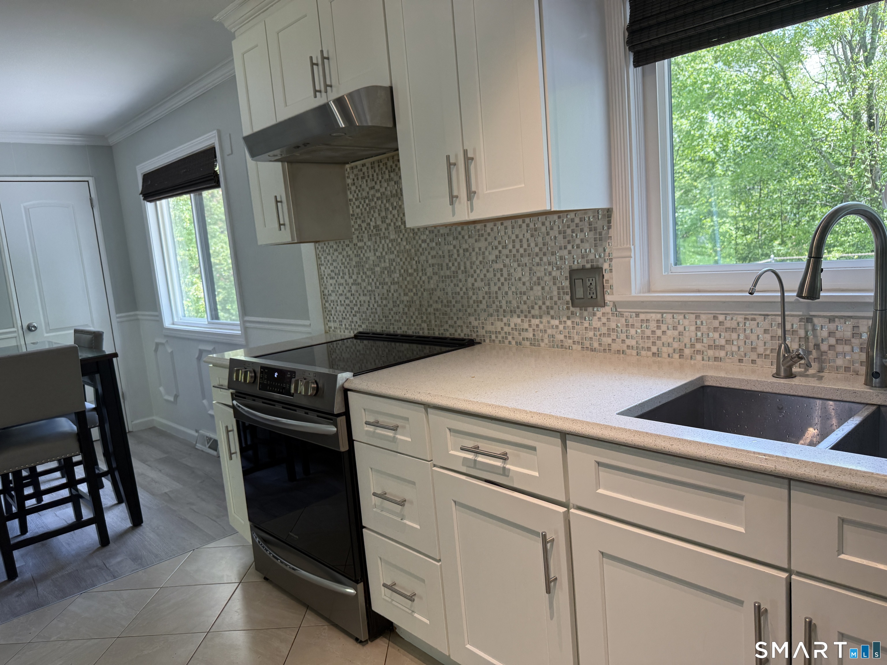 16 Crestview Terrace