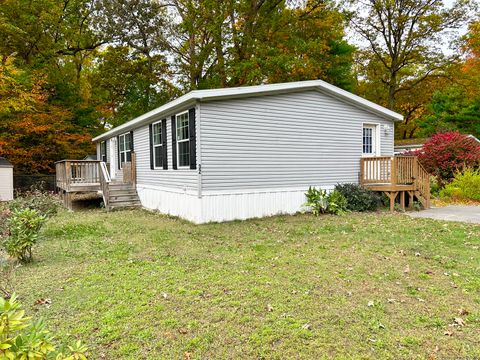 Photo of 217 Dunham Street #TRLR 32, Southington, CT 06489 (MLS # 24135043)