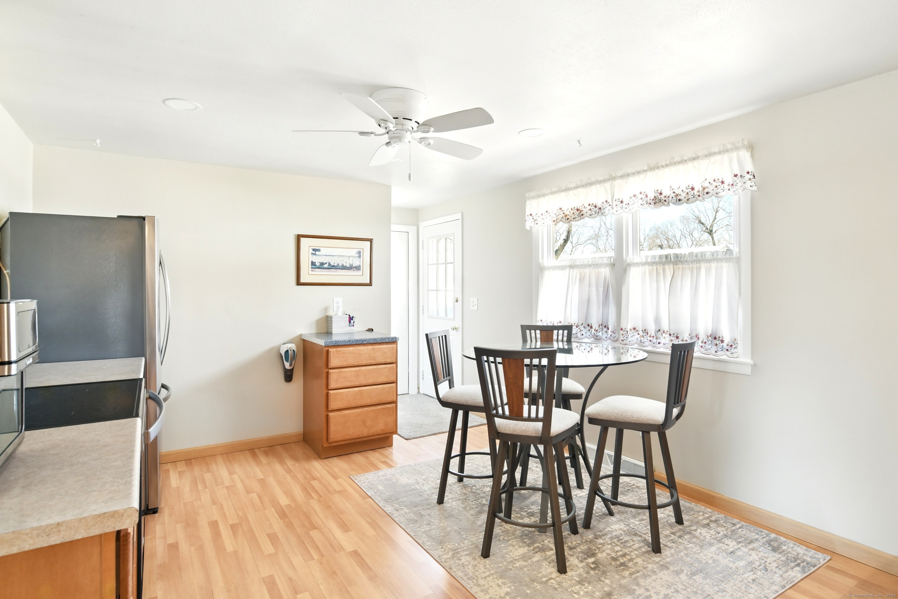 338 S Elm Street, Windsor Locks, Connecticut image 8