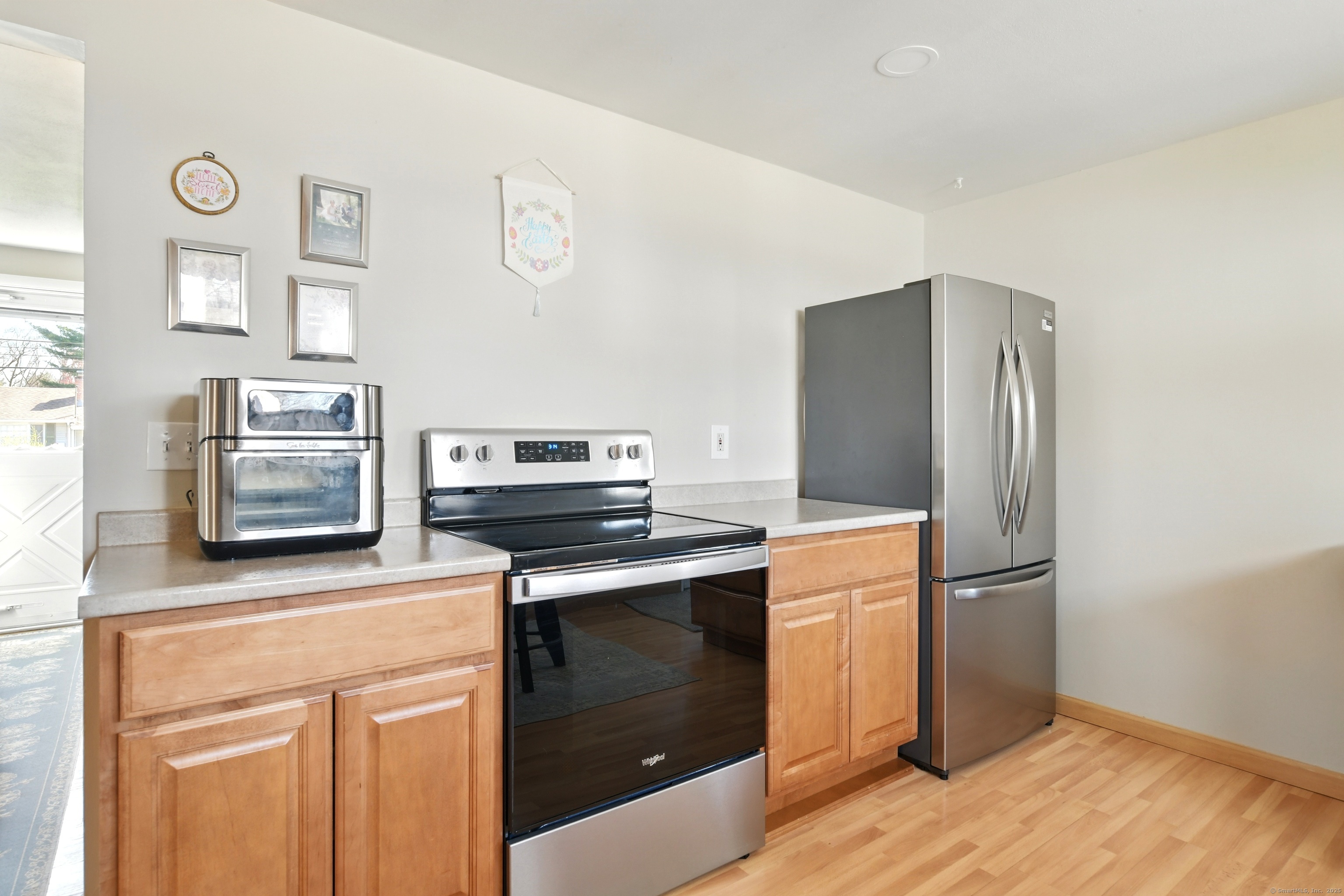 338 S Elm Street, Windsor Locks, Connecticut image 12