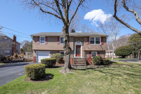 74 Barmore Drive E, Stamford, CT 06905 - #: 24094120