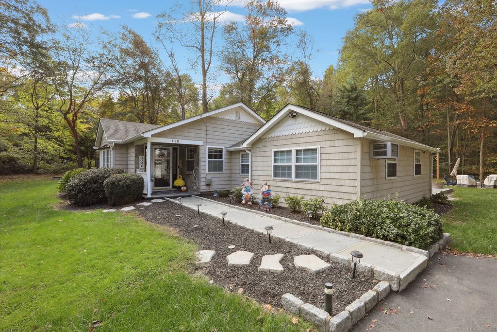 Photo of 178 Church Street, Monroe, CT 06468 (MLS # 24129023)