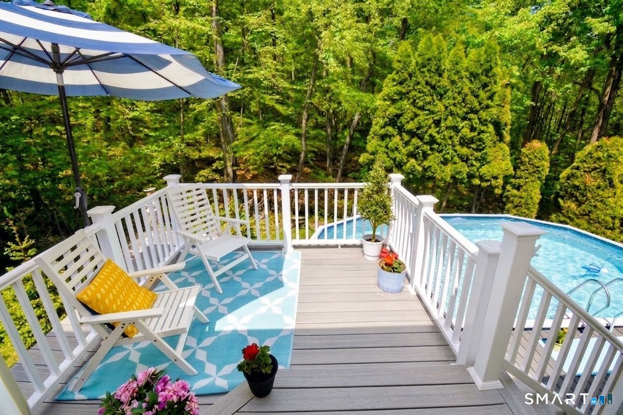 38 Algonquin Way