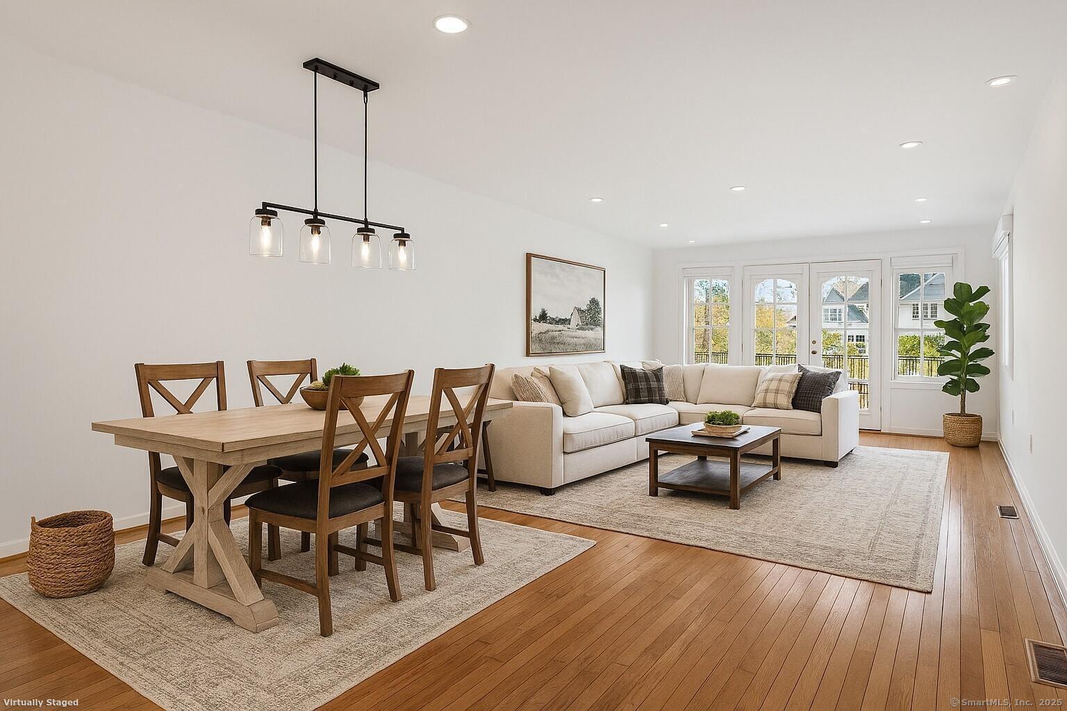 121 Paugusett Circle