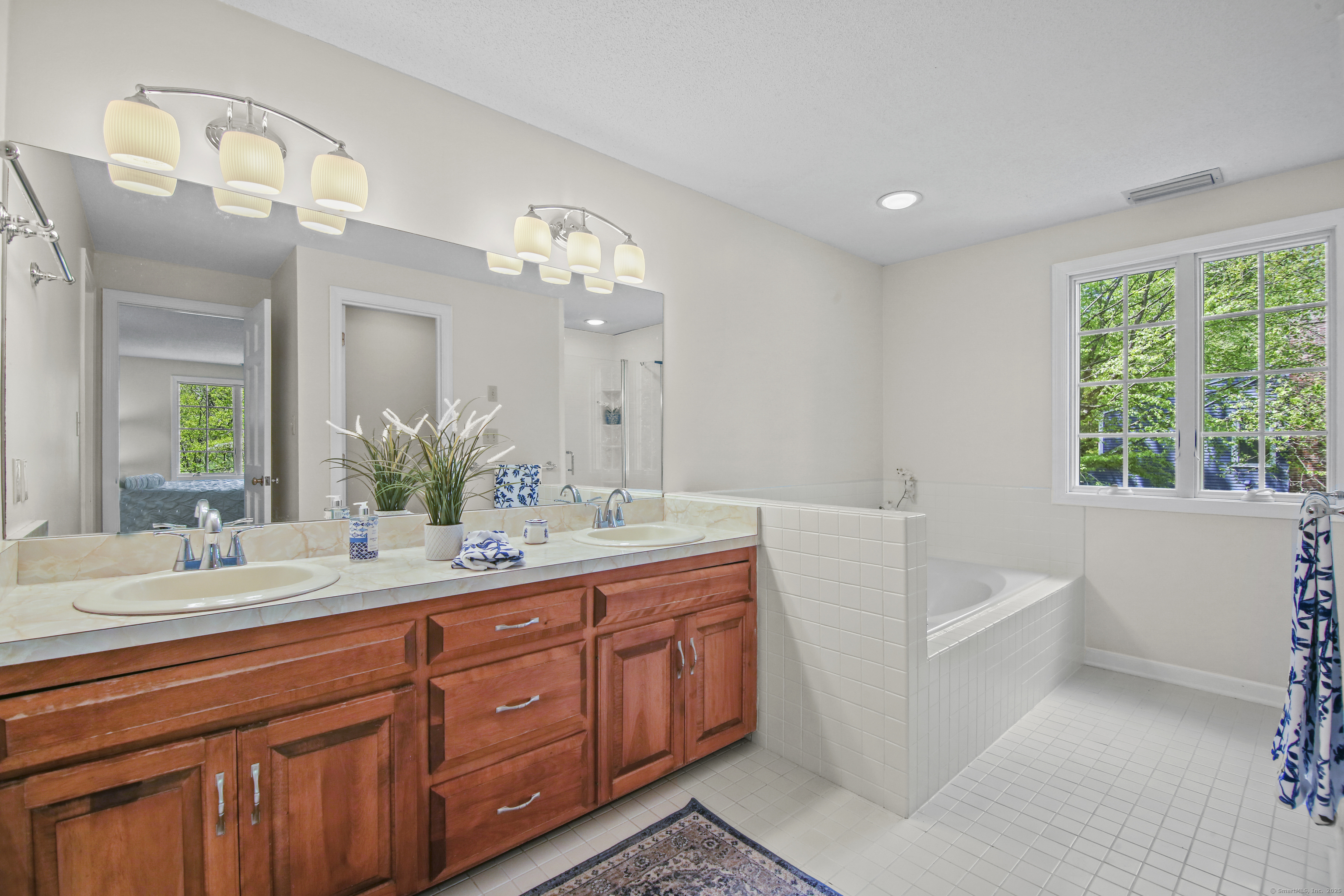 17 Fall Brook, Avon, Connecticut image 18