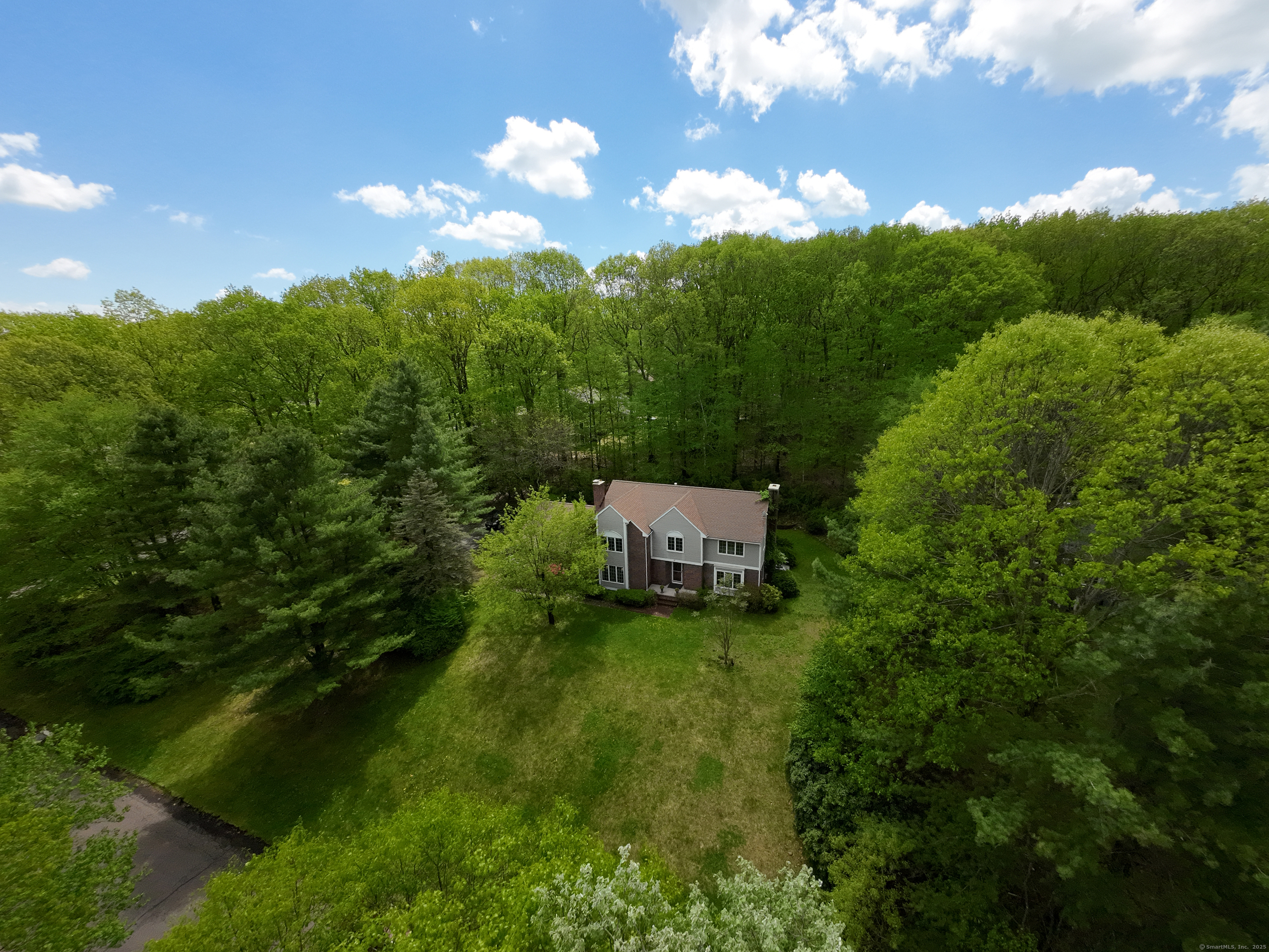 17 Fall Brook, Avon, Connecticut image 32