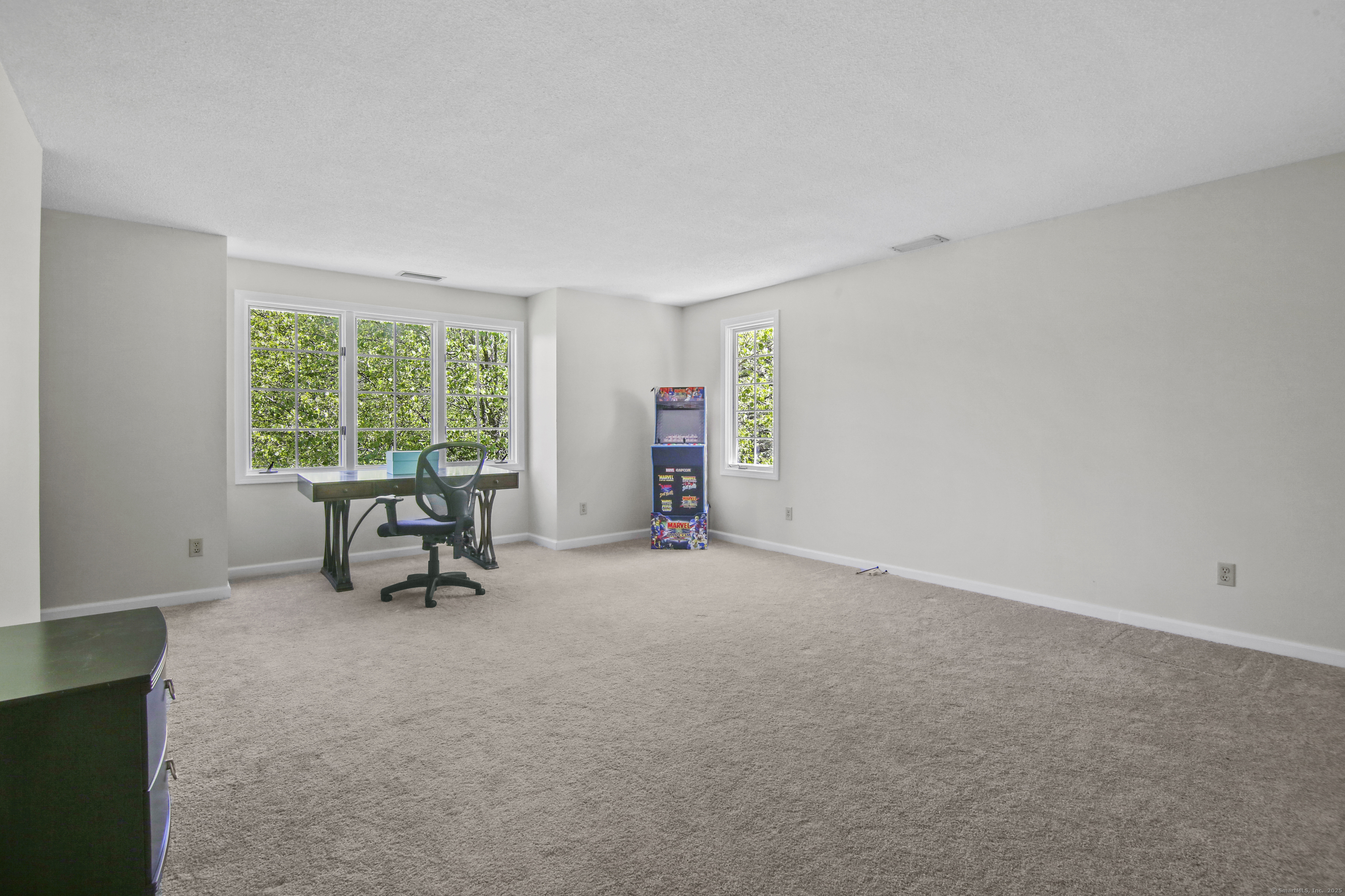 17 Fall Brook, Avon, Connecticut image 25
