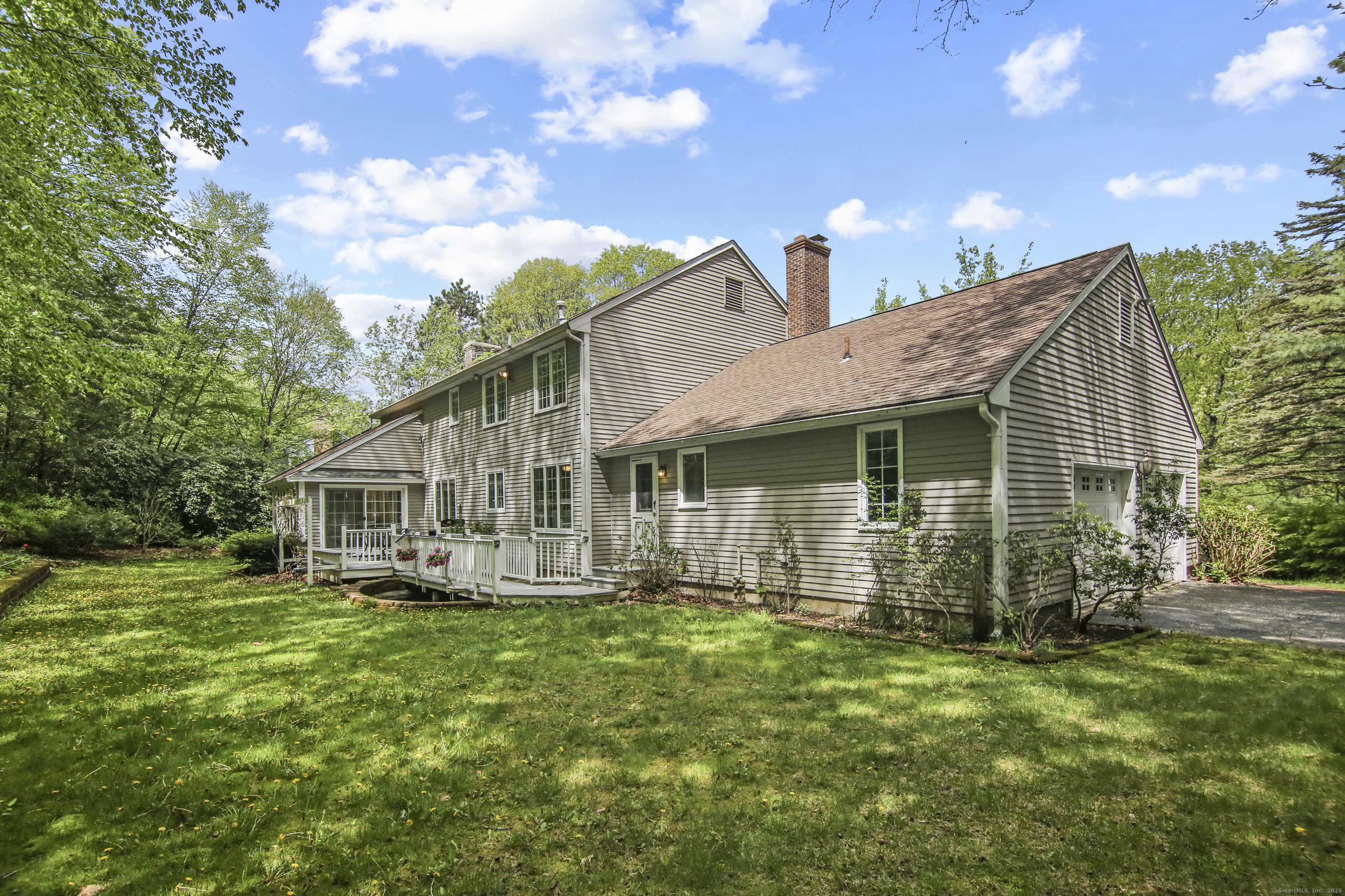 17 Fall Brook, Avon, Connecticut image 27