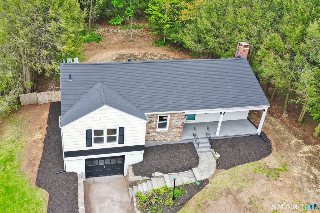 Photo of 16 Sunnyview Drive, Vernon, CT 06066 (MLS # 24174393)