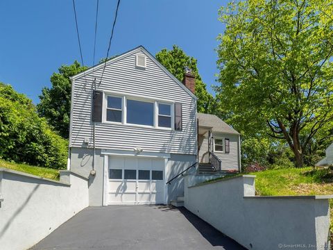 Photo of 17 Hayes Avenue, Norwalk, CT 06855 (MLS # 24125838)