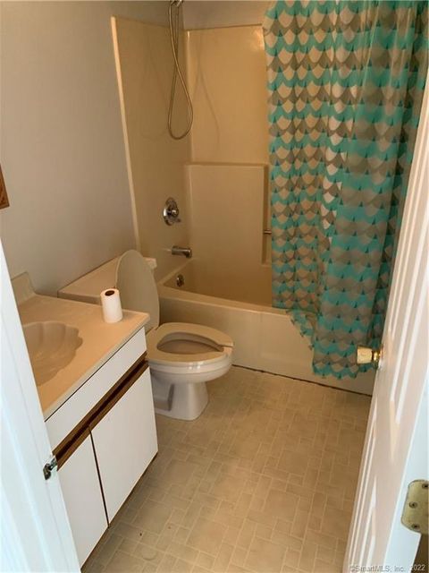 Tiny photo for 3250 Main Street #B209, Bridgeport, CT 06606 (MLS # 24143063)