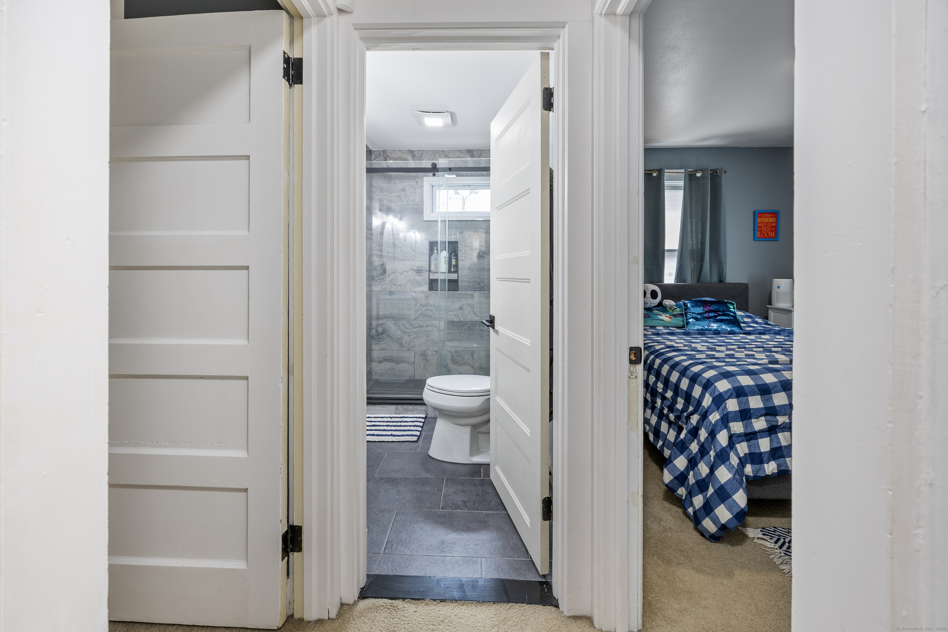 Manchester, Connecticut 06040, United States, 3 Bedrooms Bedrooms, ,2 BathroomsBathrooms,Residential,Active,157841