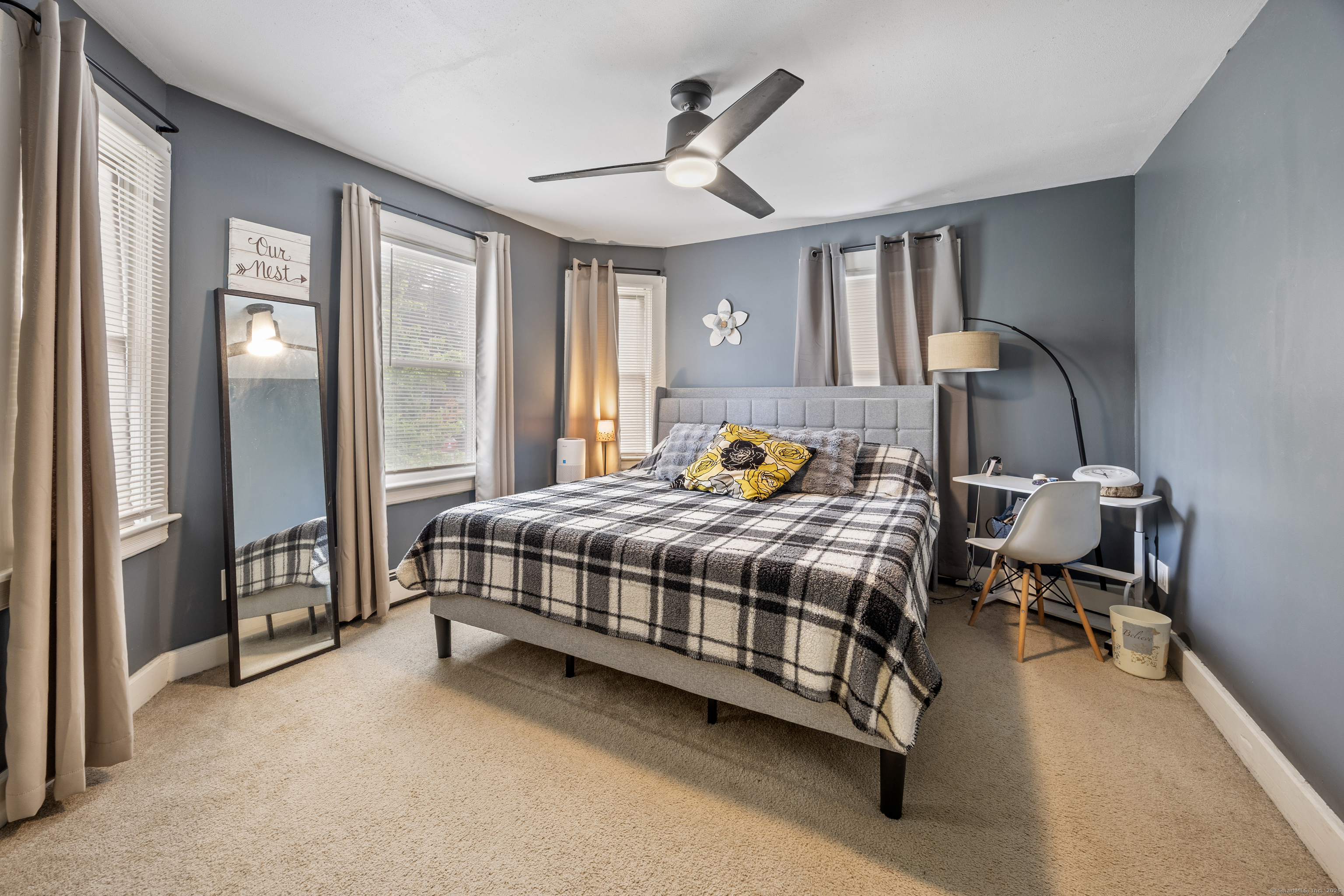 Manchester, Connecticut 06040, United States, 3 Bedrooms Bedrooms, ,2 BathroomsBathrooms,Residential,Active,157841