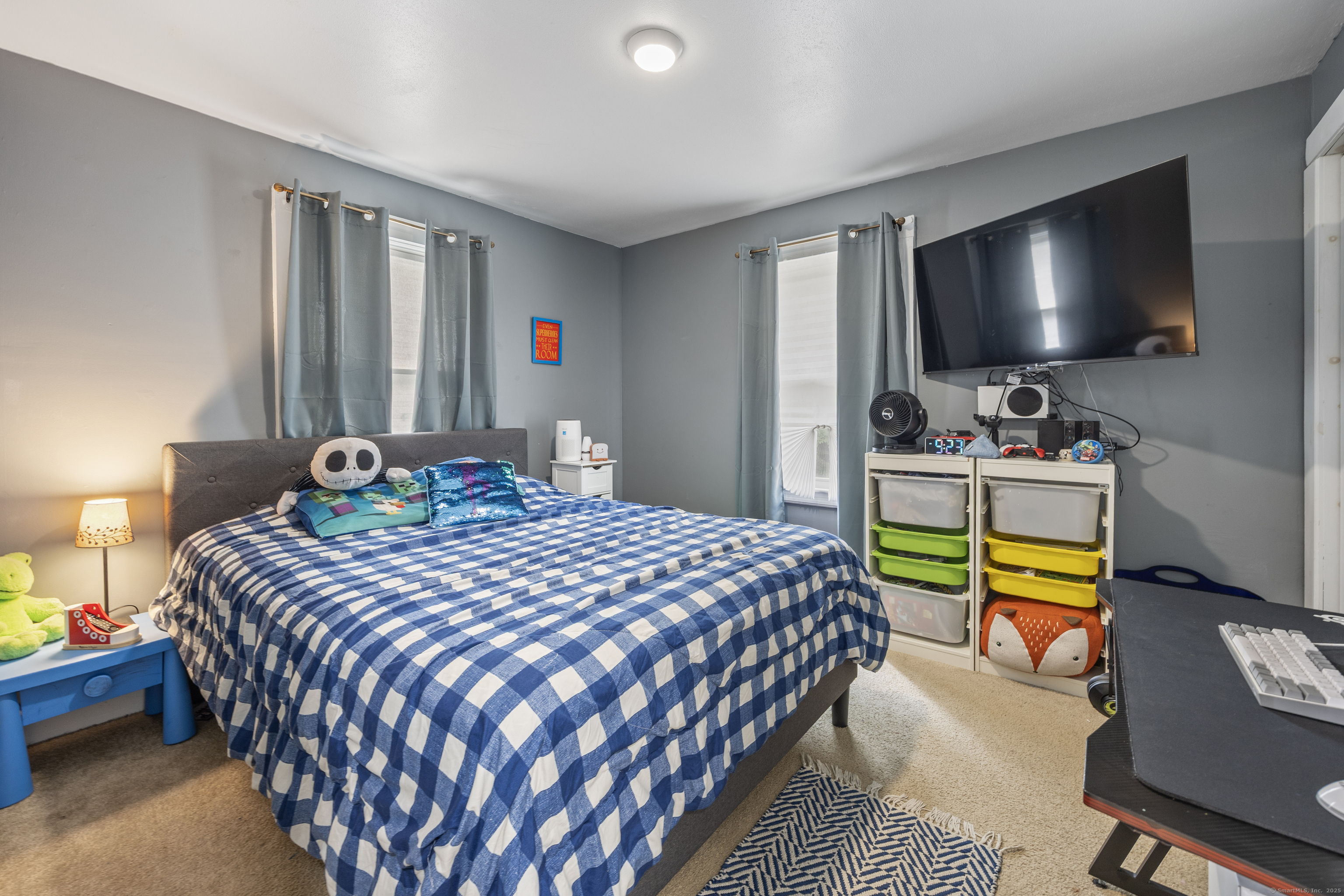 Manchester, Connecticut 06040, United States, 3 Bedrooms Bedrooms, ,2 BathroomsBathrooms,Residential,Active,157841