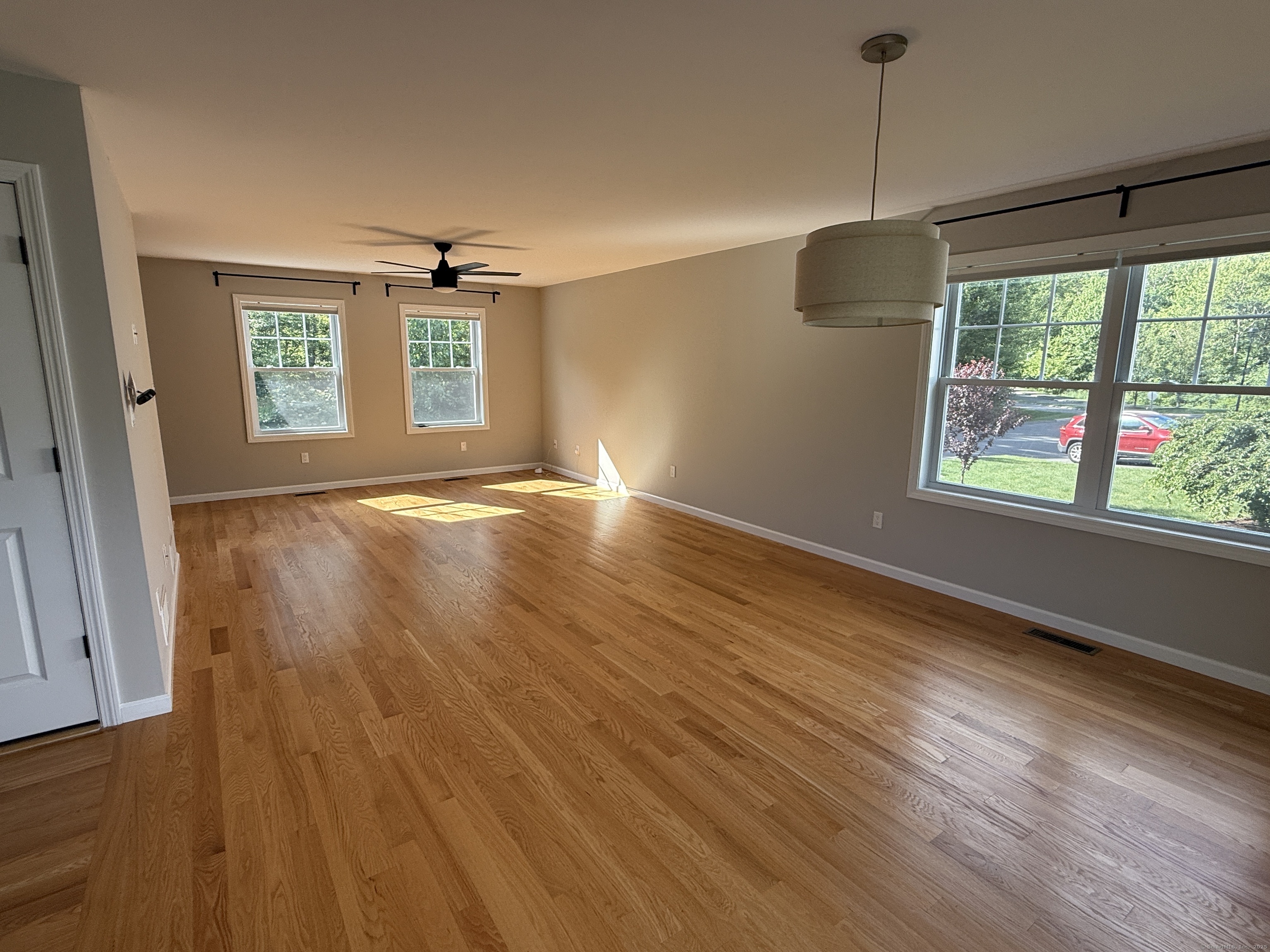 Bristol, Connecticut 06010, United States, 4 Bedrooms Bedrooms, ,3 BathroomsBathrooms,Residential,Active,174572