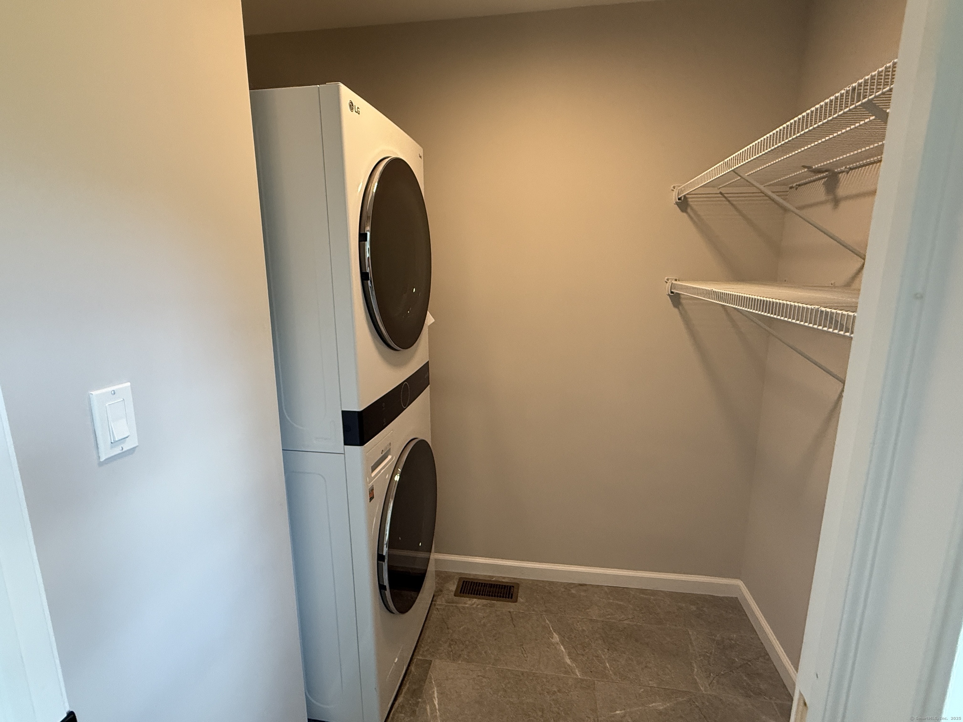 Bristol, Connecticut 06010, United States, 4 Bedrooms Bedrooms, ,3 BathroomsBathrooms,Residential,Active,174572