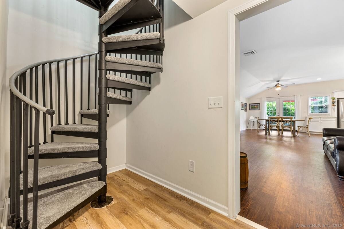 East Haddam, Connecticut 06415, United States, 2 Bedrooms Bedrooms, ,2 BathroomsBathrooms,Residential,Active,97596