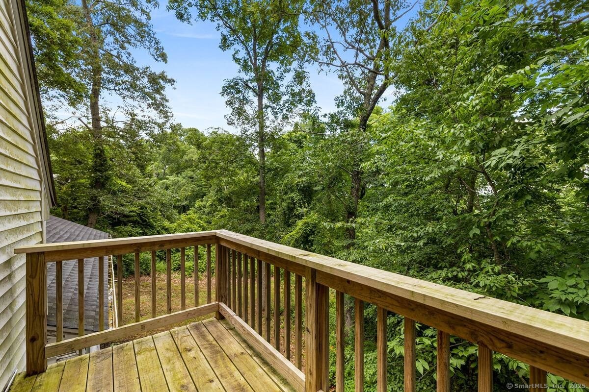 East Haddam, Connecticut 06415, United States, 2 Bedrooms Bedrooms, ,2 BathroomsBathrooms,Residential,Active,97596