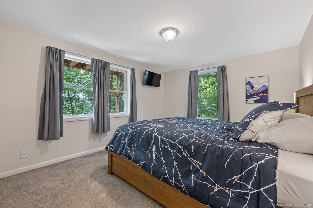 East Haddam, Connecticut 06415, United States, 2 Bedrooms Bedrooms, ,2 BathroomsBathrooms,Residential,Active,97596