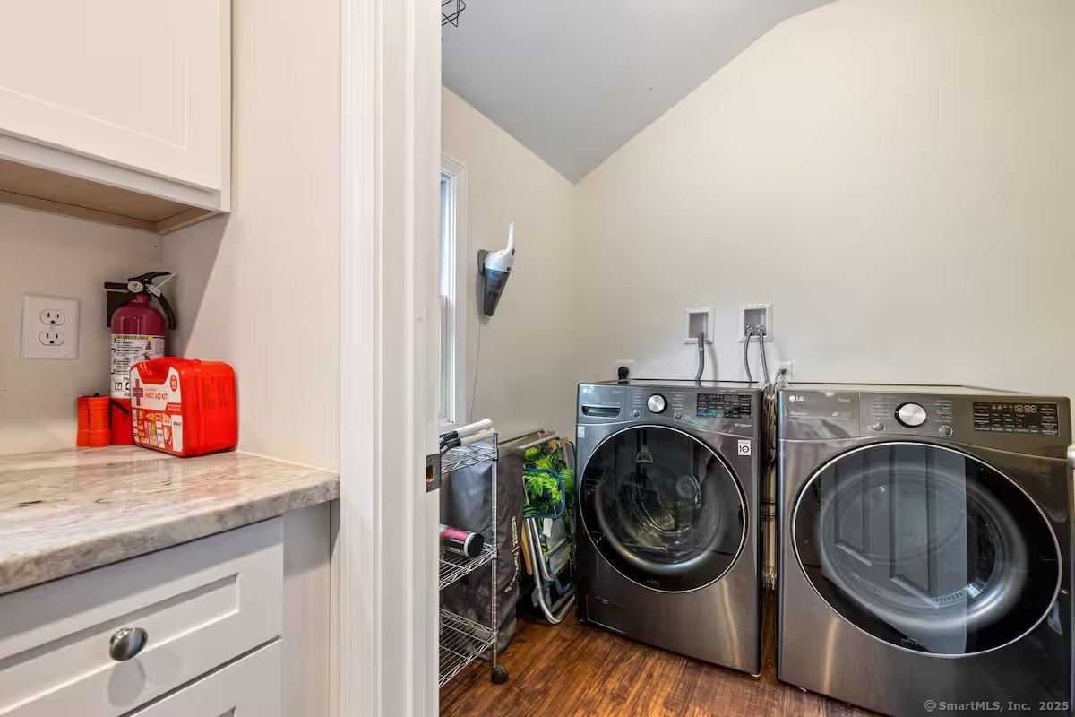 East Haddam, Connecticut 06415, United States, 2 Bedrooms Bedrooms, ,2 BathroomsBathrooms,Residential,Active,97596