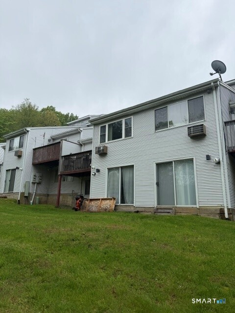 111 Torringford Street 33