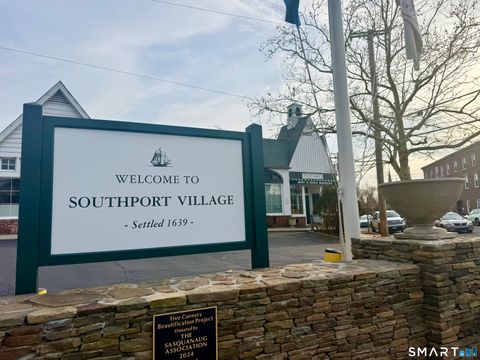 Tiny photo for 494 Pequot Court, Fairfield, CT 06890 (MLS # 24158567)