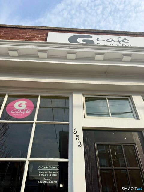 Tiny photo for 494 Pequot Court, Fairfield, CT 06890 (MLS # 24158567)