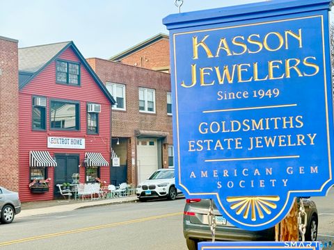 Tiny photo for 494 Pequot Court, Fairfield, CT 06890 (MLS # 24158567)